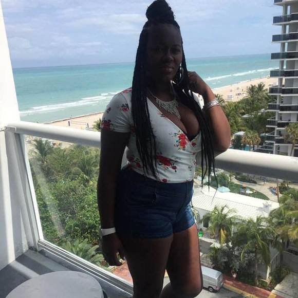 Meet your Posher, Lashonda - Picture 1 of 1